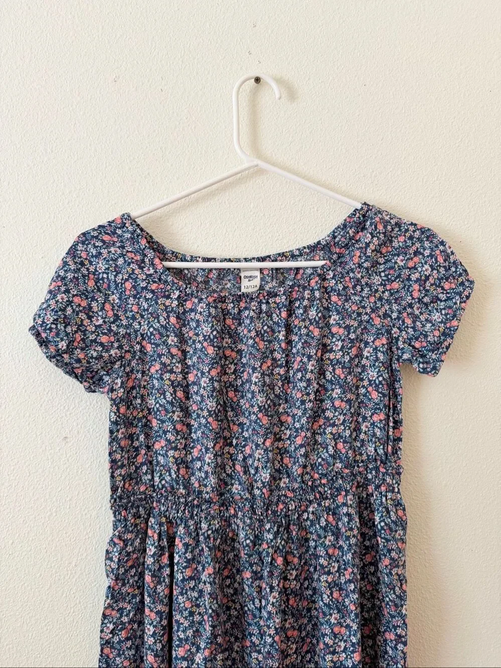 Oshkosh Bgosh  Girl Dusty floral Dress size 12